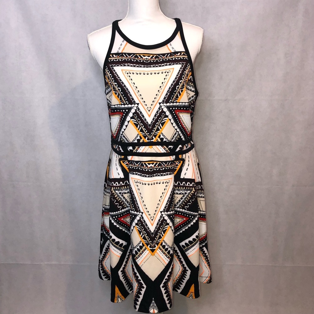 ☀️Mossimo geometric pattern dress
